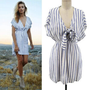 Rails Charlotte Dress in Grenadines Stripe White Blue Linen Size XS‎